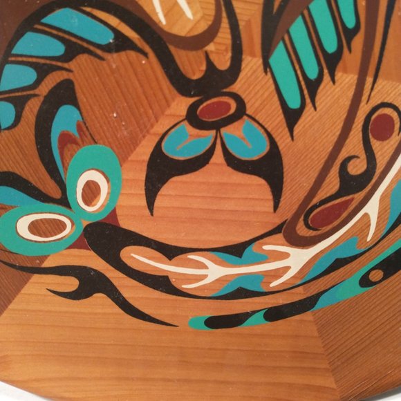 Mid Century Cedar Wood Killer Whale Souvenir Plate - Picture 4 of 7